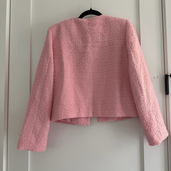 NWT / H&M Boucle Lady Jacket with Gold Buttons in Pink Tweed - Picture 4 of 5